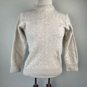 Colonial Concepts Lambswool Sweater Size M EUC